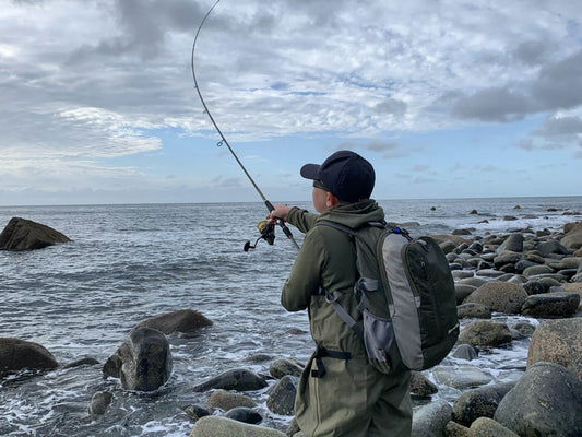 Waders: A Comprehensive Guide to Gore-Tex, Nylon vs. Polyester, Durability, and Waterproofing