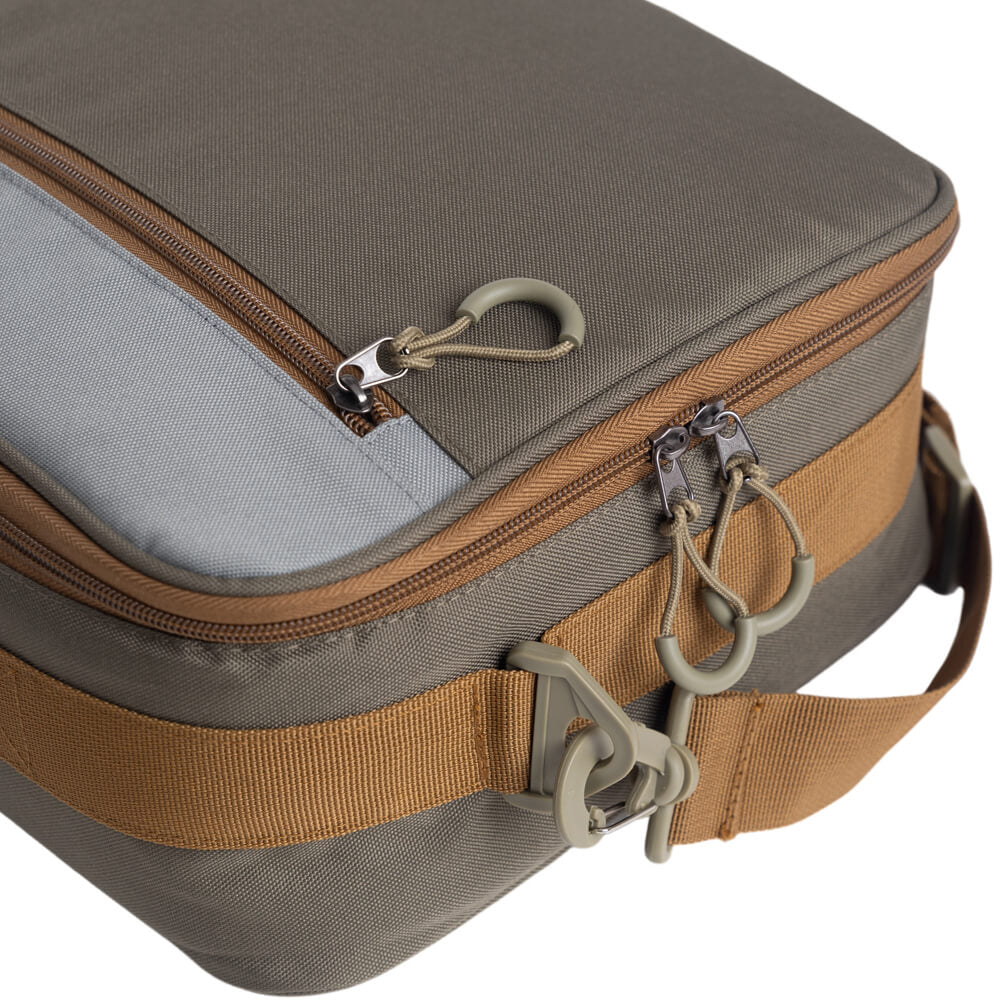 Ussuris Fishing Reel case, Adjustable Leaf Tackle Storage Excellent for All Type Fishing Reels, Blue